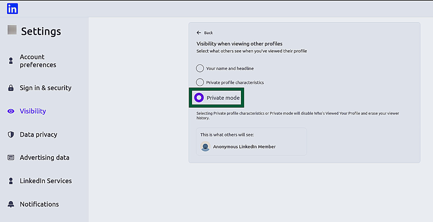 LinkedIn settings showing the "Private mode" option highlighted.
