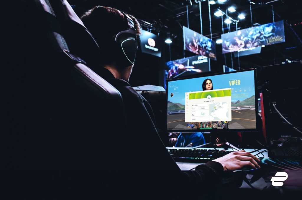 Competitive gamer using ExpressVPN at their station
